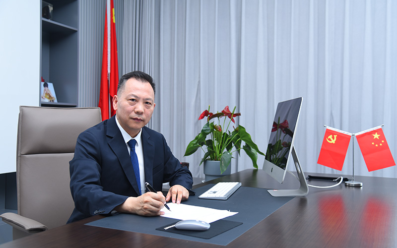 呂云偉副教授 簡介：源單公司專家委員會副主任；四川大學(xué)工學(xué)博士、副教授